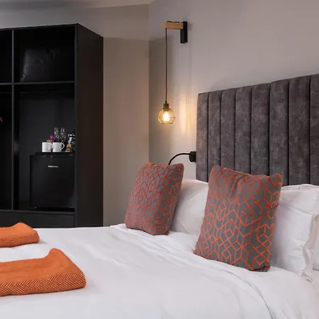 Montgomery House Apart-Hotel-2